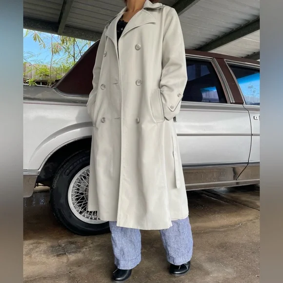 🔥Vintage Forecaster Of Boston Double Breasted Pale Gray Midi Length Trench Coat - Picture 4 of 15